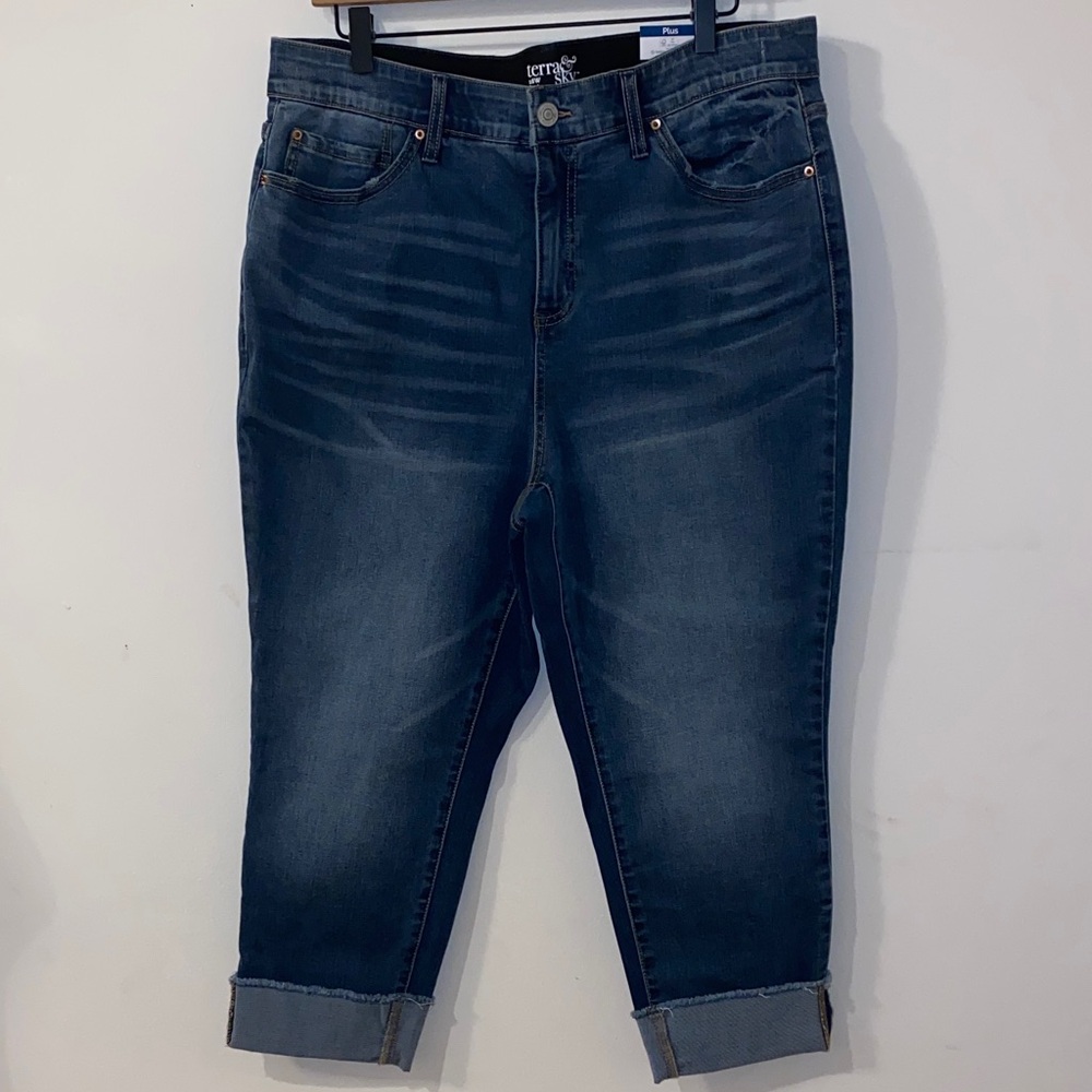 NWT!! Terra & Sky Deep Indigo Cropped Capri Jeans Size 16W